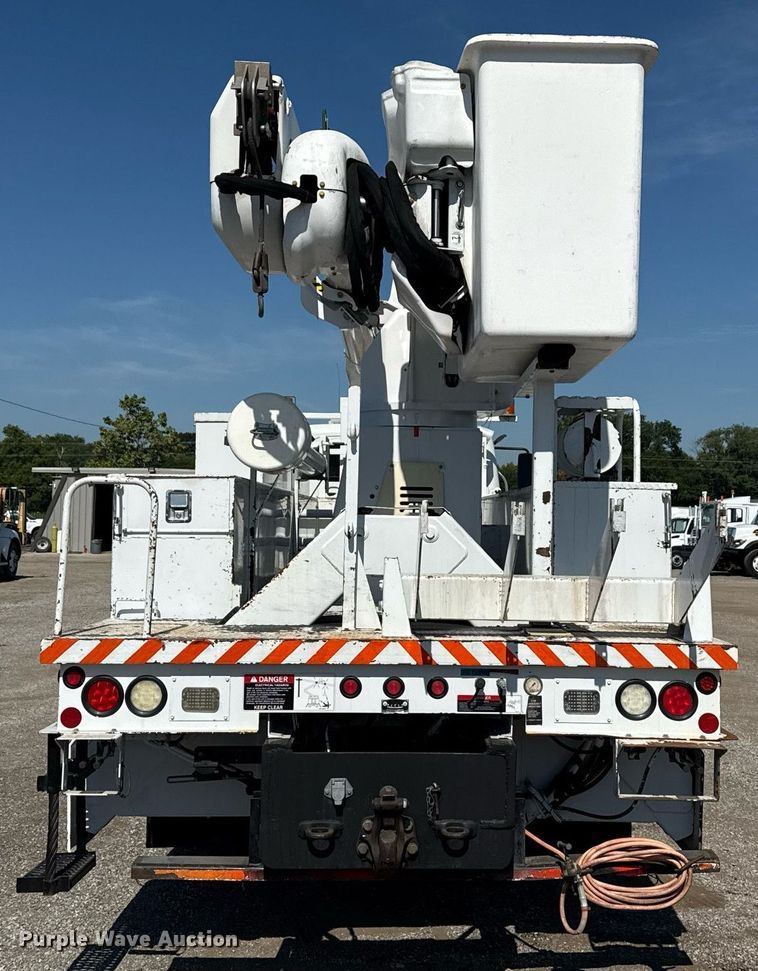 image for item EG6070 2014 Freightliner Business Class M2 bucket truck