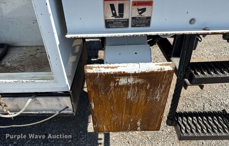 image for item EG6070 2014 Freightliner Business Class M2 bucket truck