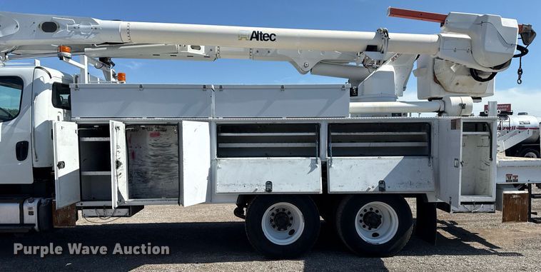 image for item EG6070 2014 Freightliner Business Class M2 bucket truck