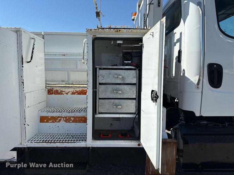 image for item EG6070 2014 Freightliner Business Class M2 bucket truck