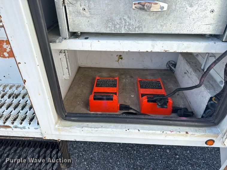 image for item EG6070 2014 Freightliner Business Class M2 bucket truck