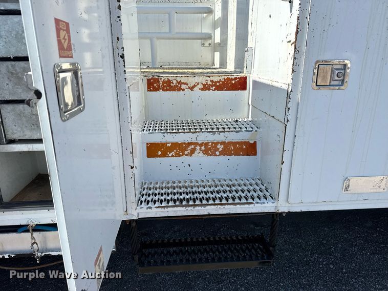 image for item EG6070 2014 Freightliner Business Class M2 bucket truck