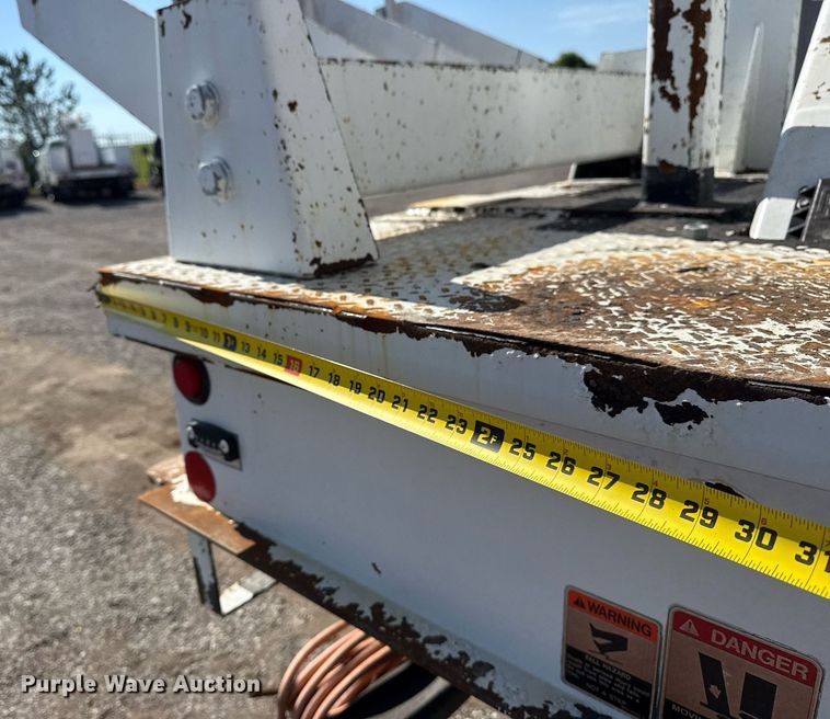 image for item EG6070 2014 Freightliner Business Class M2 bucket truck