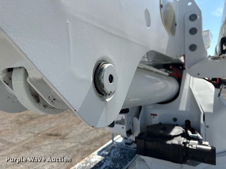 image for item EG6070 2014 Freightliner Business Class M2 bucket truck