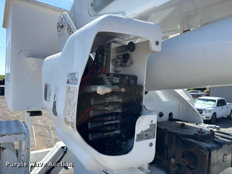 image for item EG6070 2014 Freightliner Business Class M2 bucket truck