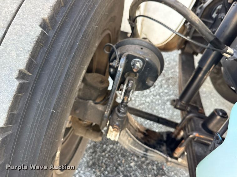 image for item EG6070 2014 Freightliner Business Class M2 bucket truck