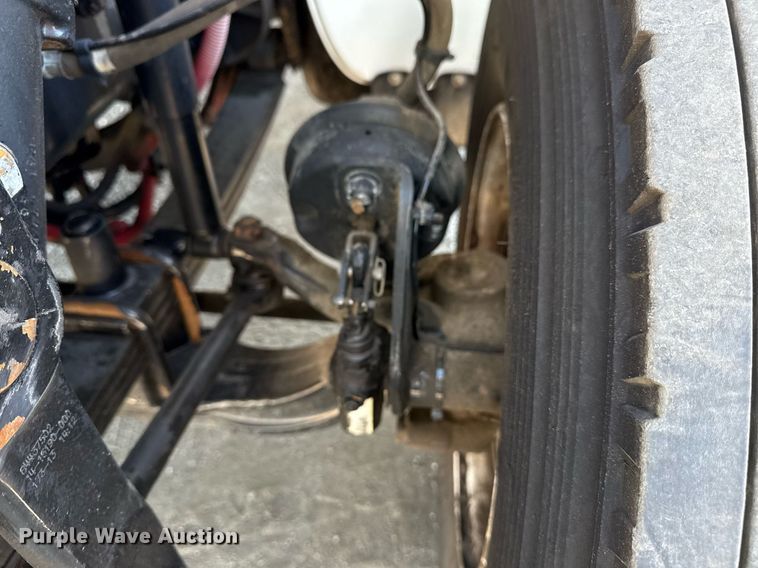 image for item EG6070 2014 Freightliner Business Class M2 bucket truck