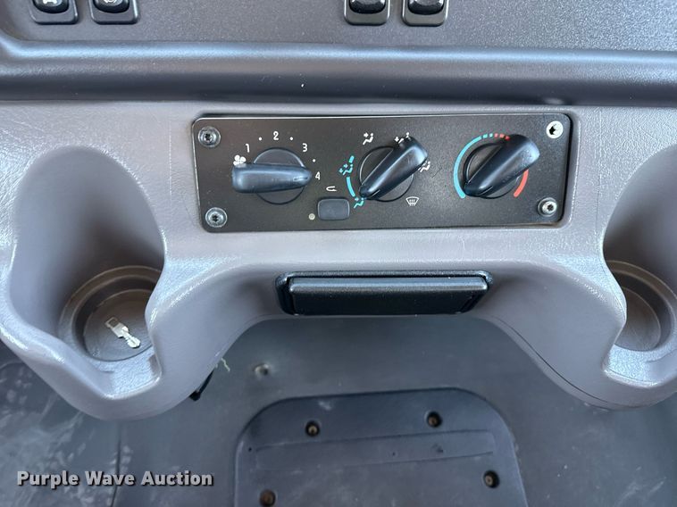 image for item EG6070 2014 Freightliner Business Class M2 bucket truck