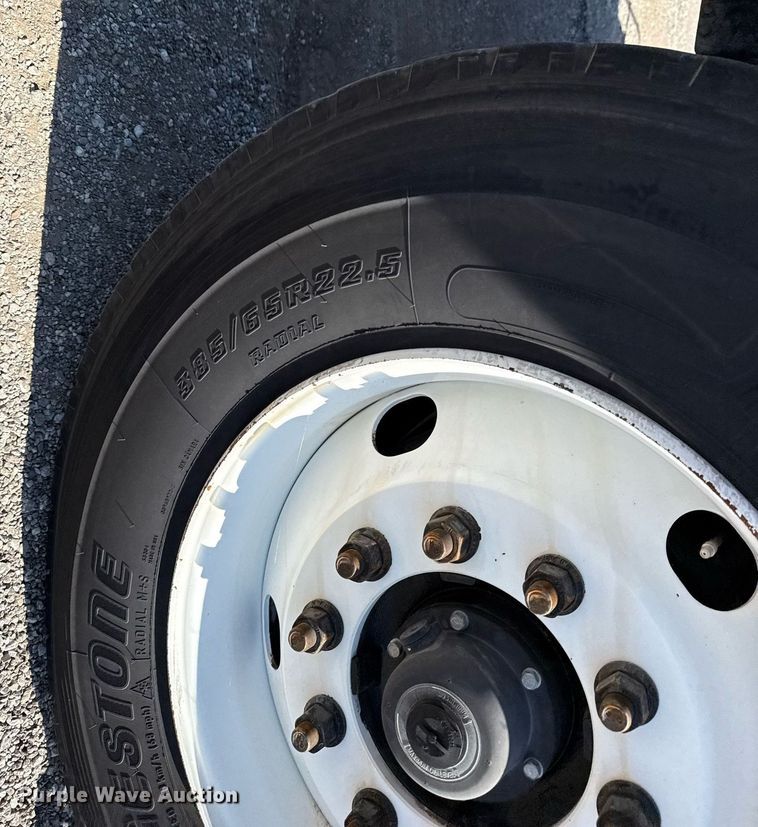 image for item EG6070 2014 Freightliner Business Class M2 bucket truck