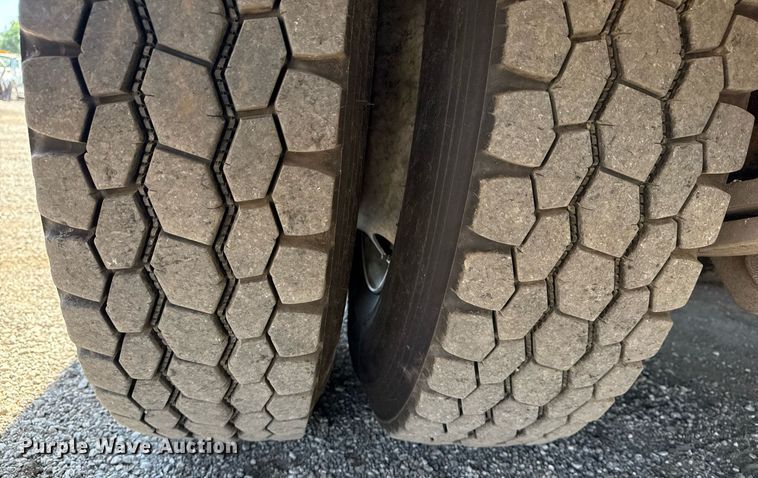 image for item EG6070 2014 Freightliner Business Class M2 bucket truck