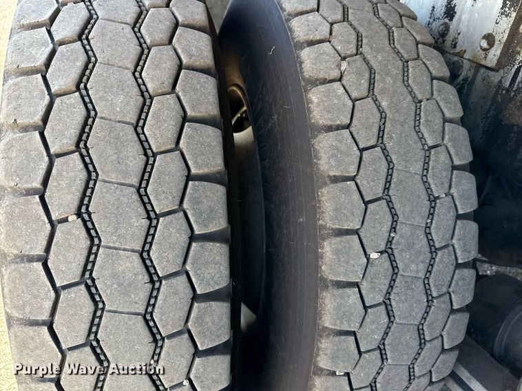 image for item EG6070 2014 Freightliner Business Class M2 bucket truck