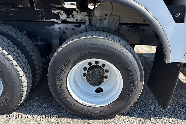 image for item EG6070 2014 Freightliner Business Class M2 bucket truck