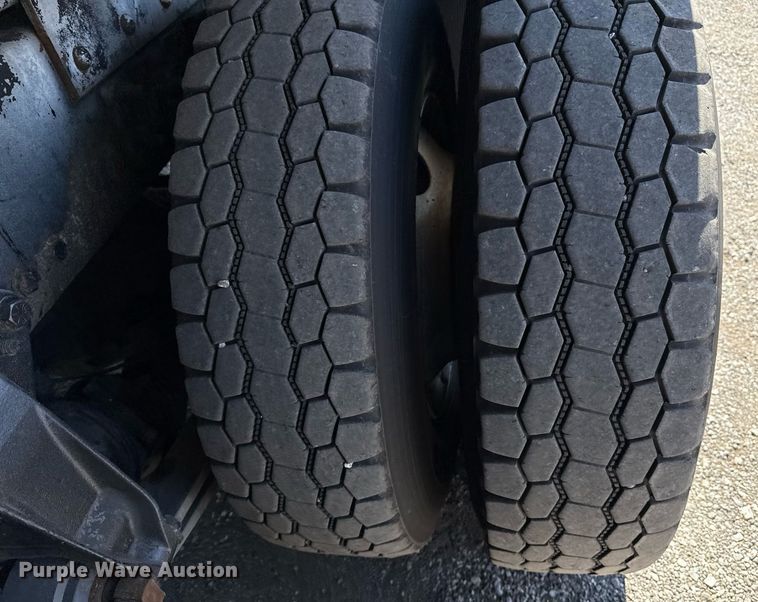 image for item EG6070 2014 Freightliner Business Class M2 bucket truck