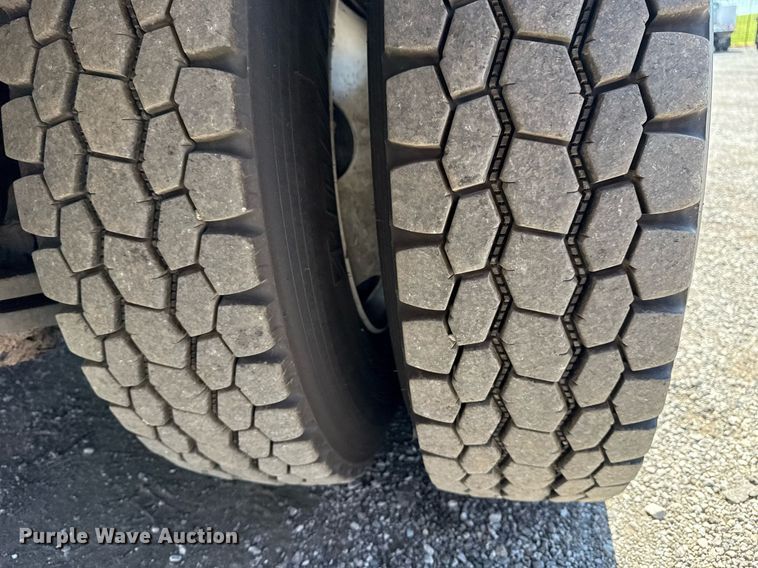 image for item EG6070 2014 Freightliner Business Class M2 bucket truck