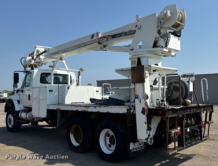 image for item EG6112 2011 International WorkStar 7400 digger derrick truck
