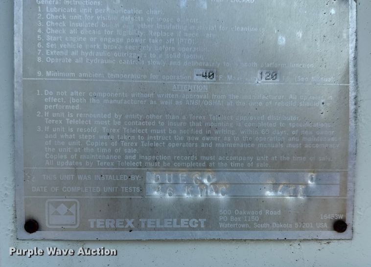 image for item EG6112 2011 International WorkStar 7400 digger derrick truck