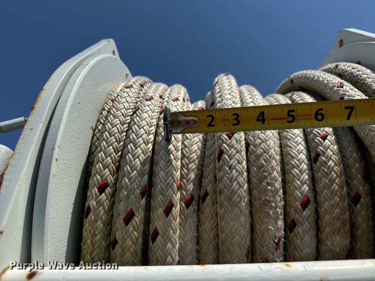 image for item EG6112 2011 International WorkStar 7400 digger derrick truck