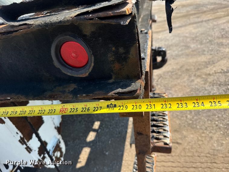 image for item EG6112 2011 International WorkStar 7400 digger derrick truck