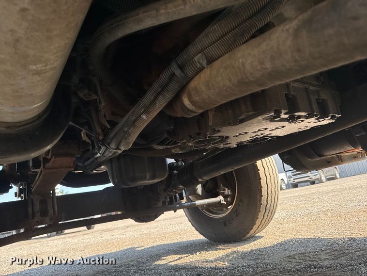 image for item EG6112 2011 International WorkStar 7400 digger derrick truck