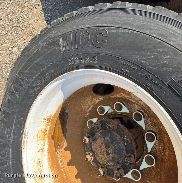 image for item EG6112 2011 International WorkStar 7400 digger derrick truck