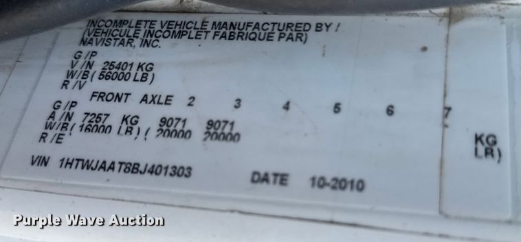 image for item EG6112 2011 International WorkStar 7400 digger derrick truck