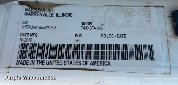 image for item EG6112 2011 International WorkStar 7400 digger derrick truck