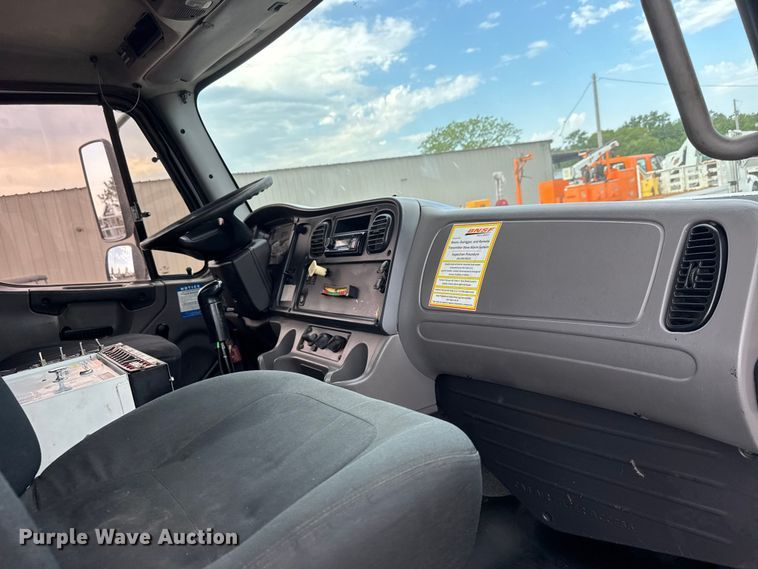 image for item EG6119 2012 Freightliner Business Class M2 grapple crane truck