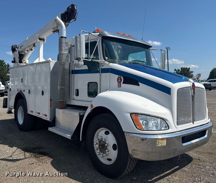 image for item EG6140 2009 Kenworth T370 utility / service truck