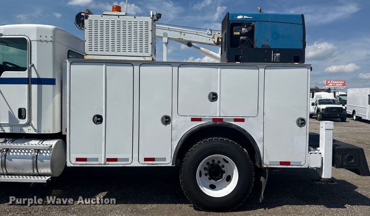 image for item EG6140 2009 Kenworth T370 utility / service truck