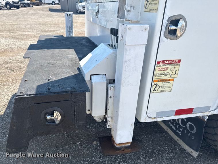 image for item EG6140 2009 Kenworth T370 utility / service truck