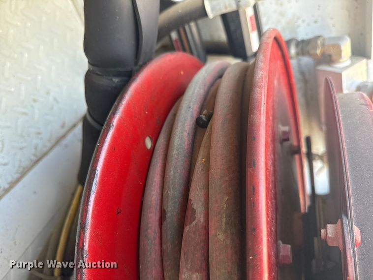 image for item EG6140 2009 Kenworth T370 utility / service truck