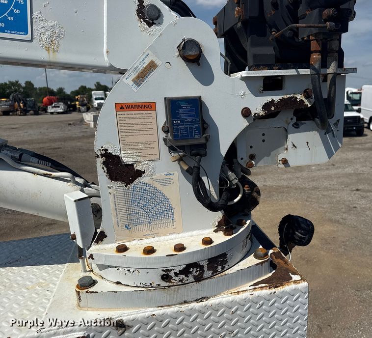 image for item EG6140 2009 Kenworth T370 utility / service truck