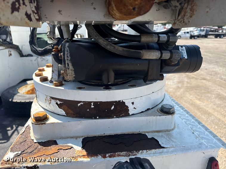 image for item EG6140 2009 Kenworth T370 utility / service truck