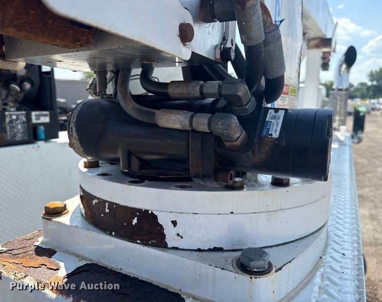 image for item EG6140 2009 Kenworth T370 utility / service truck