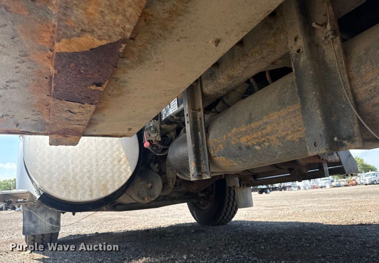 image for item EG6140 2009 Kenworth T370 utility / service truck