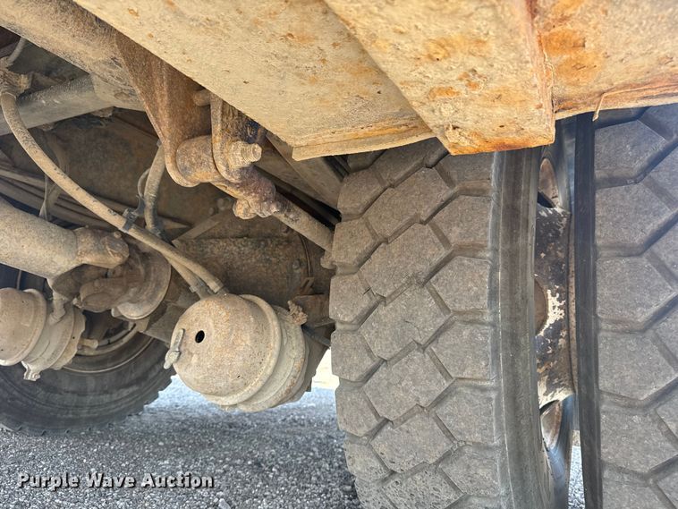 image for item EG6140 2009 Kenworth T370 utility / service truck