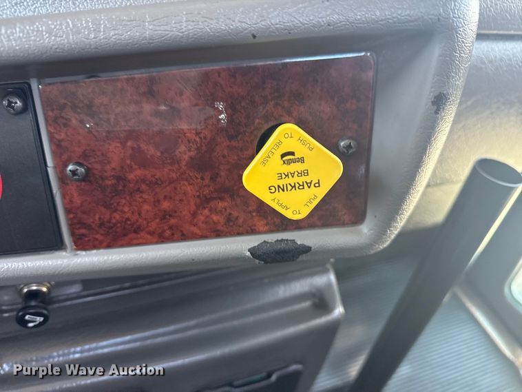 image for item EG6140 2009 Kenworth T370 utility / service truck