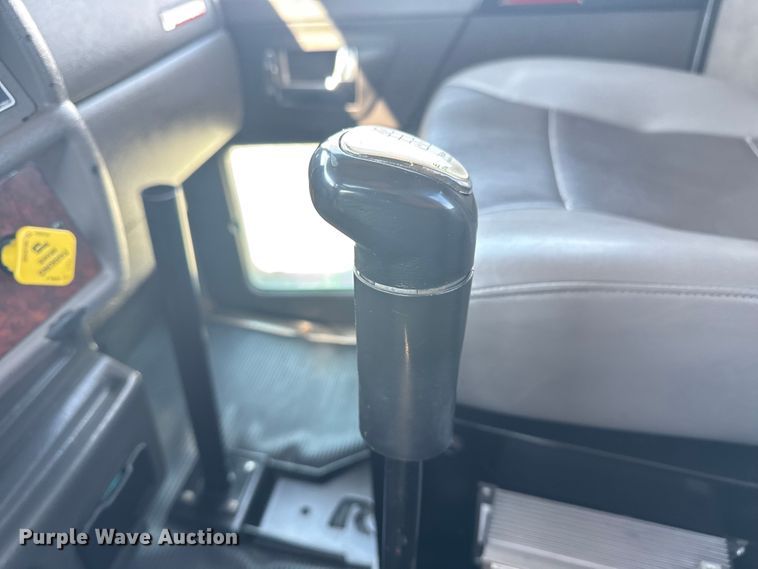 image for item EG6140 2009 Kenworth T370 utility / service truck