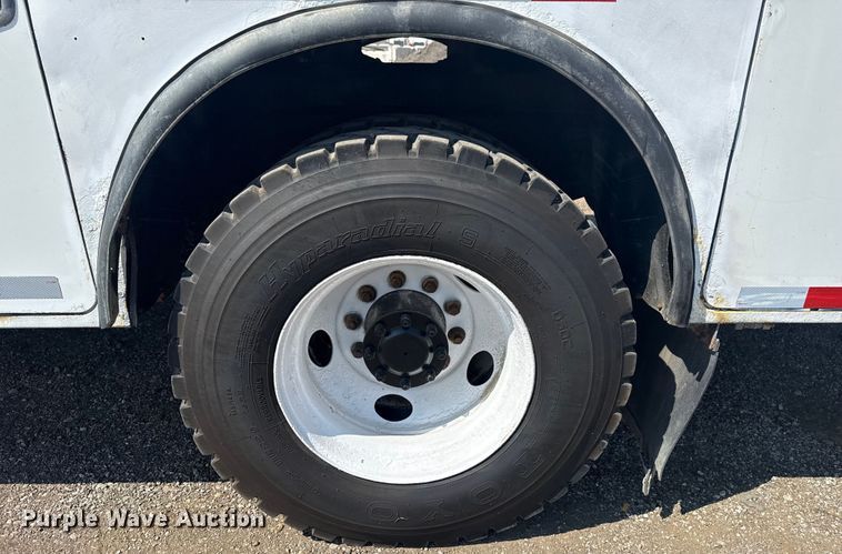 image for item EG6140 2009 Kenworth T370 utility / service truck