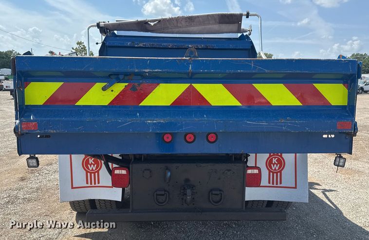 image for item EG6153 2003 Ford F450 Super Duty dump truck