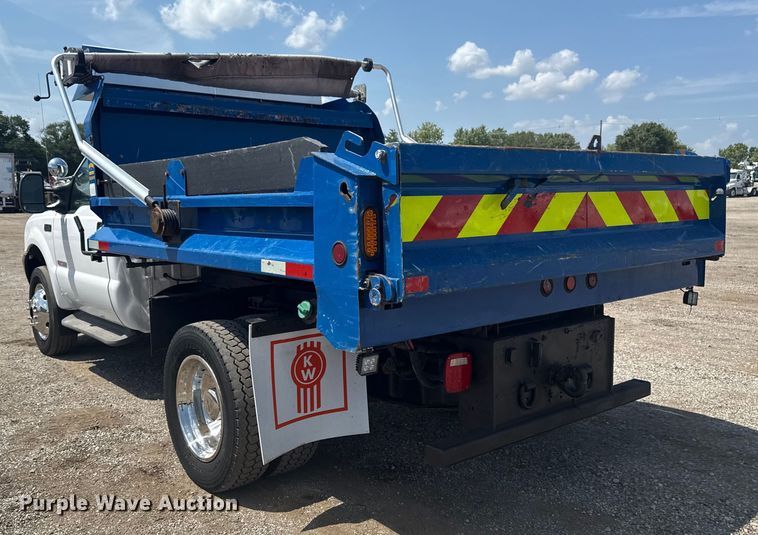 image for item EG6153 2003 Ford F450 Super Duty dump truck