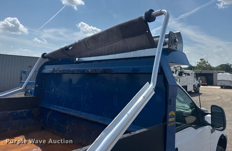image for item EG6153 2003 Ford F450 Super Duty dump truck