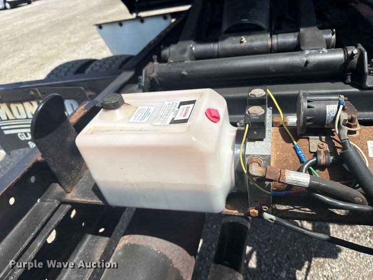 image for item EG6153 2003 Ford F450 Super Duty dump truck