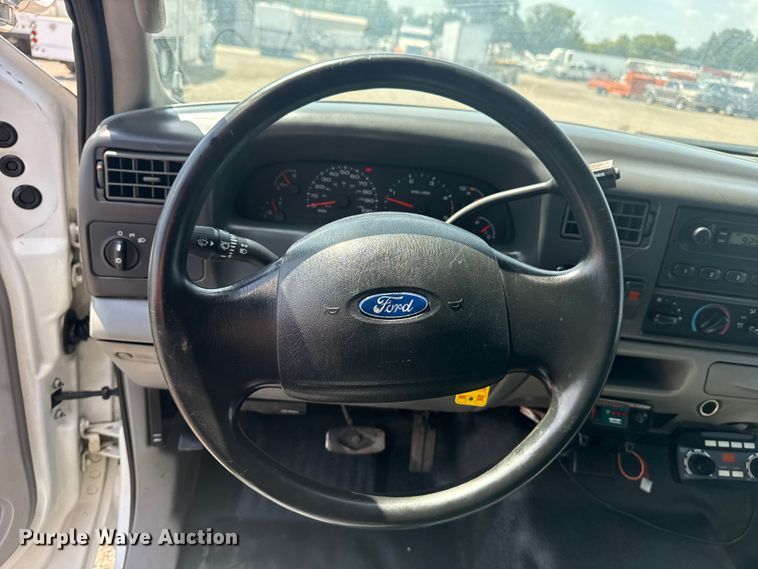 image for item EG6153 2003 Ford F450 Super Duty dump truck