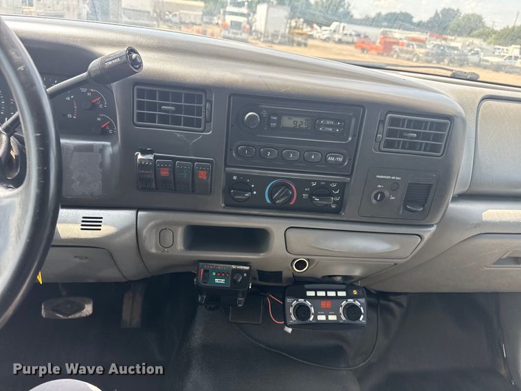 image for item EG6153 2003 Ford F450 Super Duty dump truck