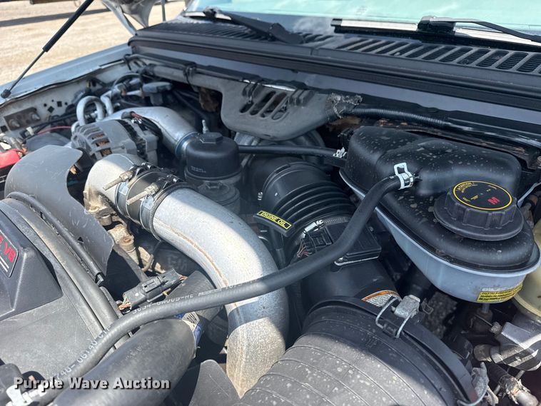 image for item EG6153 2003 Ford F450 Super Duty dump truck