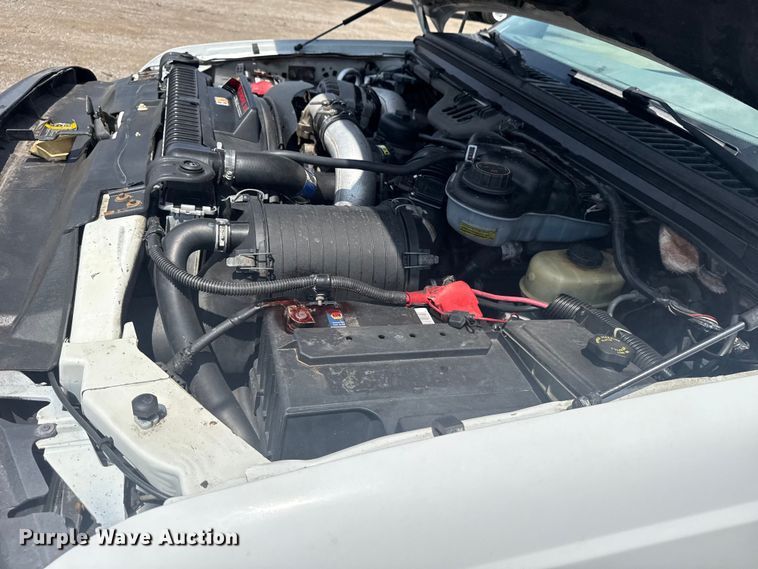 image for item EG6153 2003 Ford F450 Super Duty dump truck