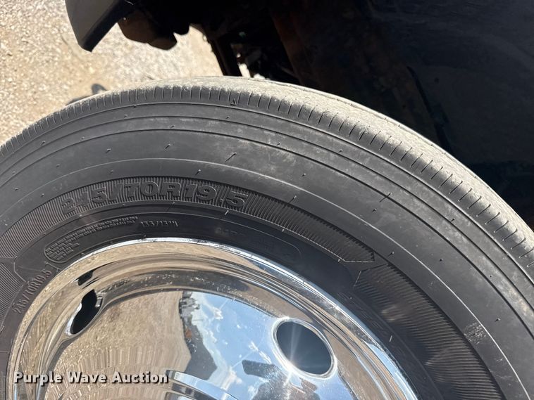 image for item EG6153 2003 Ford F450 Super Duty dump truck