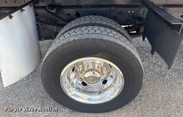 image for item EG6153 2003 Ford F450 Super Duty dump truck