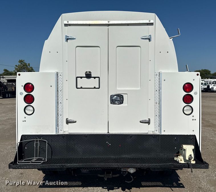 image for item EG6160 2015 Dodge Ram 4500  utility / service truck